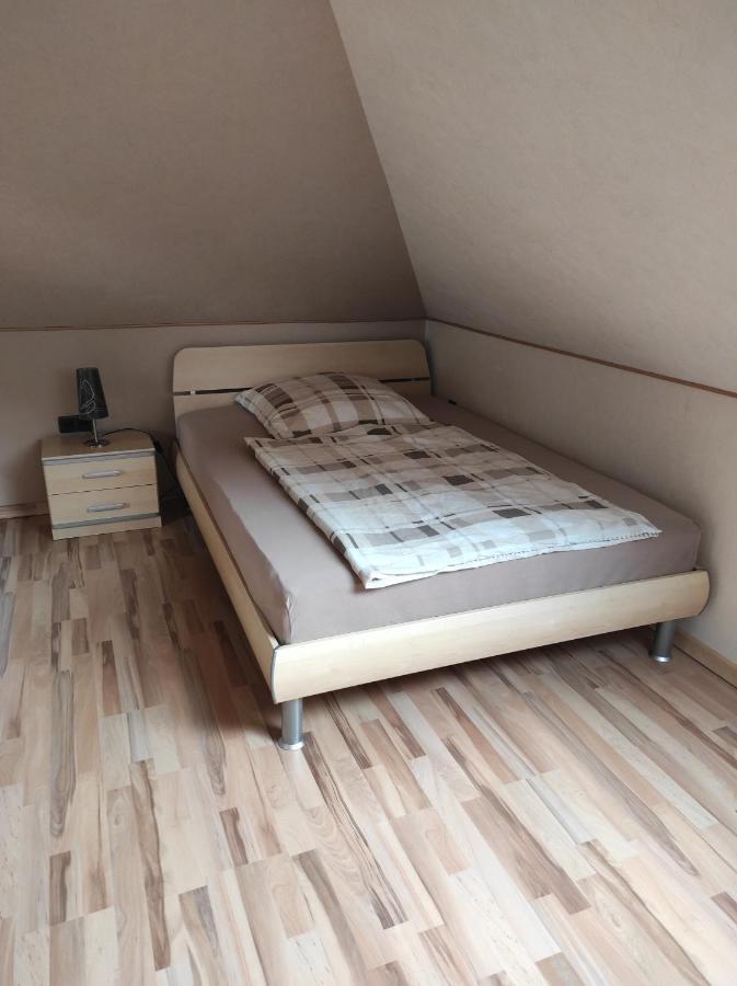 Privatzimmer Guhl Munster im Heidekreis Buitenkant foto
